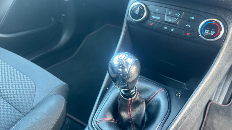 Ford Fiesta 1.0 EcoBoost Hybrid mHEV 125 ST-Line Edition 5dr Petrol Hatchback